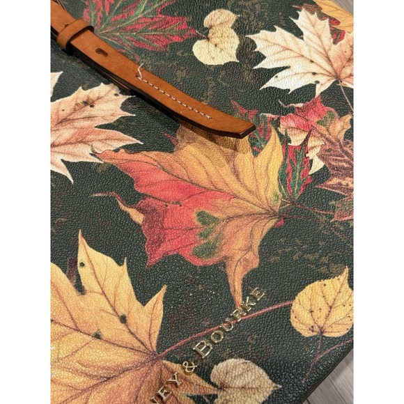 Dooney & Bourke  Maple‎ Leaf  Tote dover Rare Bag leaves olive - Picture 7 of 7
